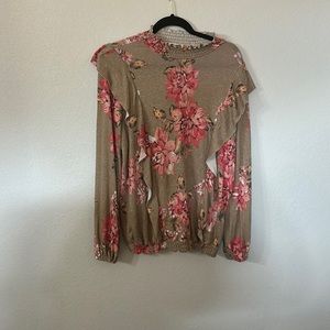 Maurice’s flower print top size 1x